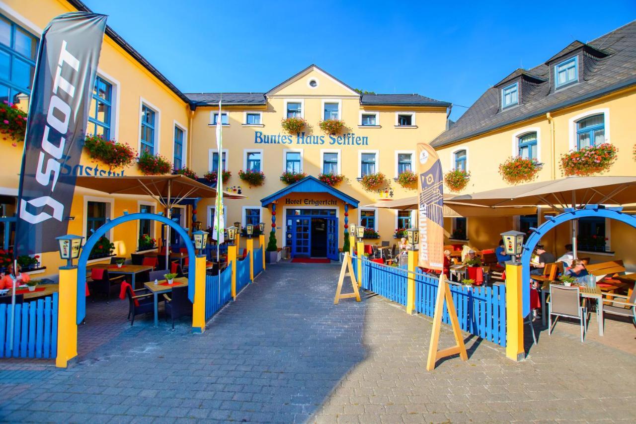 Hotel Erbgericht Buntes Haus Seiffen Bagian luar foto